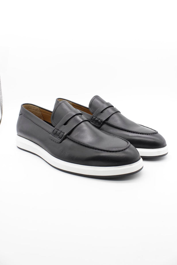 100% Leather Laceless Casual Shoes 1033250155