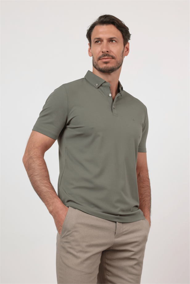 Short Sleeve Italian Collar Pocketless Standard Fit T-Shirt 1011260150